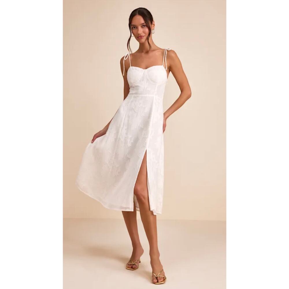 NWT Lulus Loveliest Looks White Floral Jacquard Tie-Strap Midi Dress M